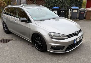 VW Golf 218.000 km 15.500 &euro; Lübeck 23569