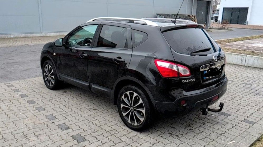 Nissan Qashqai 130.000 km 5.100 &euro; Lübeck 23562