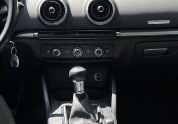 Audi A3 190.000 km 10.400 &euro; Lübeck 23564