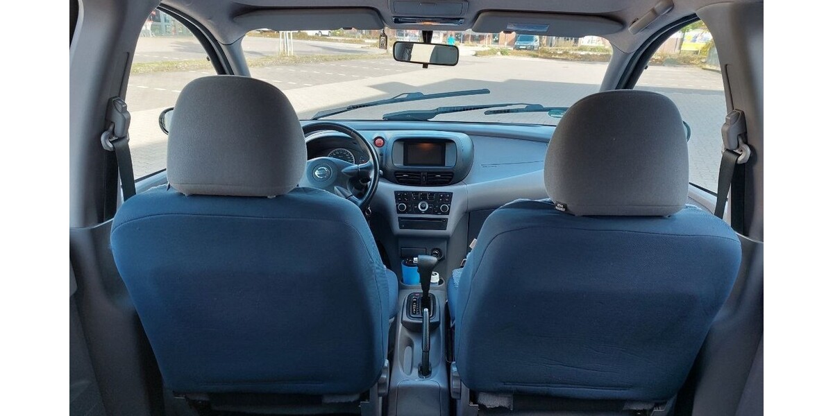 Nissan Almera Tino 220.000 km 2.500 &euro; Lübeck 23539