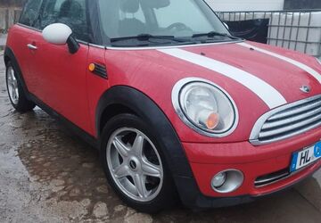 Mini Cooper 189.000 km 1.699 &euro; Lübeck 23556