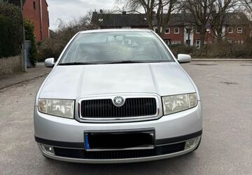 Skoda Fabia 120.634 km 2.100 &euro; Lübeck 23566