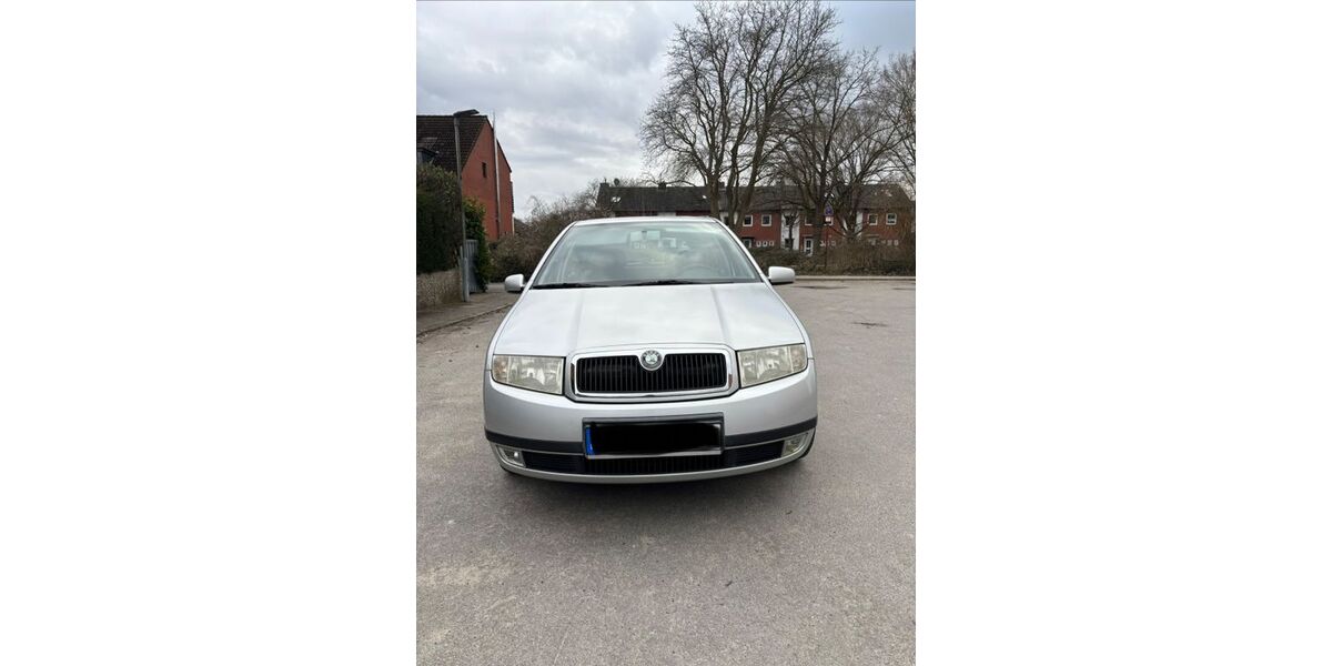Skoda Fabia 120.634 km 2.100 &euro; Lübeck 23566