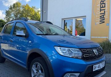 Dacia Sandero 23.582 km 10.885 &euro; Stockelsdorf bei Lübeck 23617