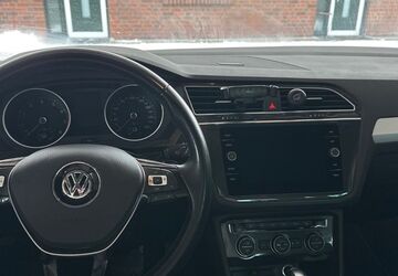 VW Tiguan 100.000 km 22.150 &euro; Labenz 23898