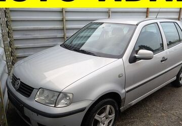 VW Polo 151.443 km 550 &euro; Lübeck 23556