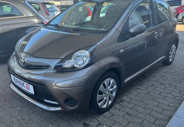 Toyota Aygo (X) 92.086 km 6.990 &euro; Lübeck 23556