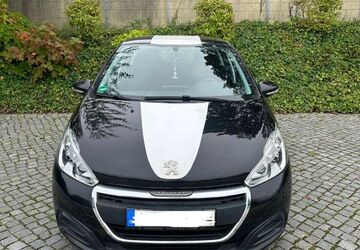 Peugeot 208 95.000 km 4.500 &euro; Lübeck 23554