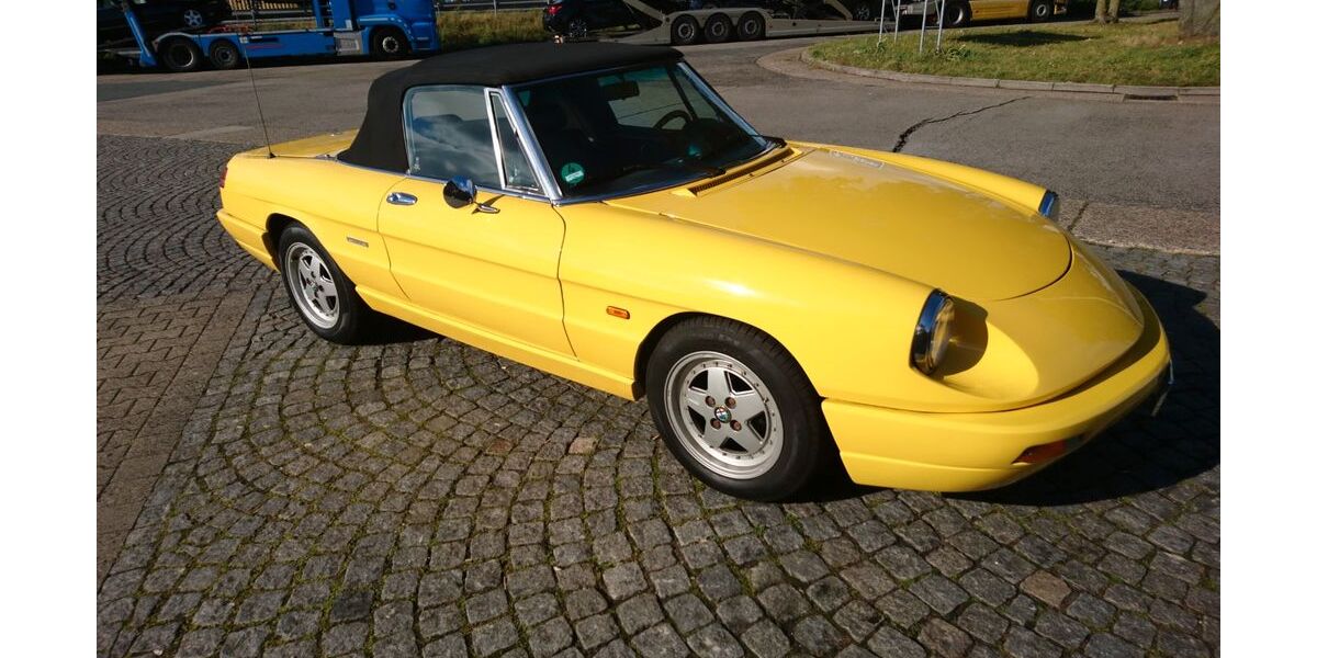 Alfa Romeo Spider 124.600 km 18.500 &euro; Timmendorfer Strand 23669