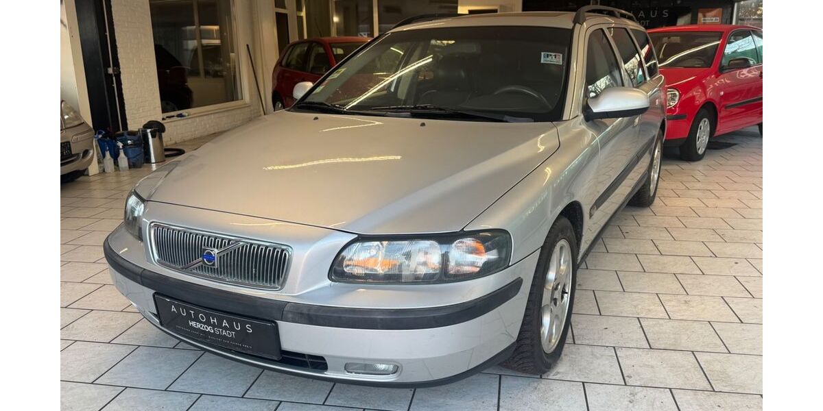 Volvo V70 250.000 km 3.999 &euro; Mölln 23879
