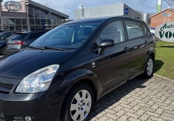 Toyota Corolla Verso 86.370 km 6.490 &euro; Bad Segeberg 23795