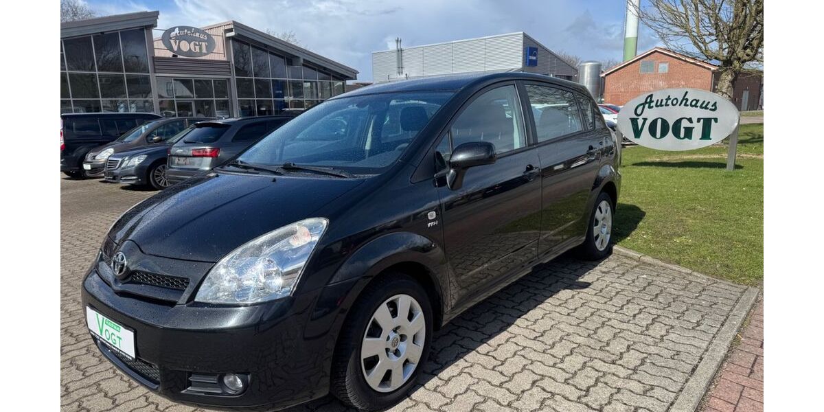 Toyota Corolla Verso 86.370 km 6.490 &euro; Bad Segeberg 23795