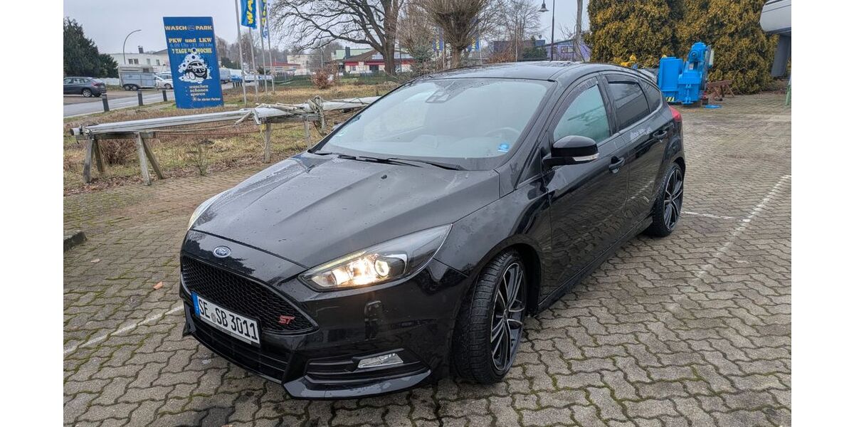 Ford Focus 106.000 km 18.000 &euro; Seedorf 23823