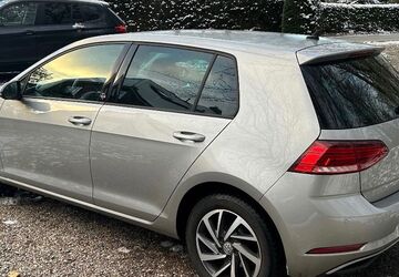 VW Golf 111.000 km 12.599 &euro; Timmendorfer Strand 23669