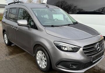 Mercedes-Benz Andere 144.000 km 18.990 &euro; STOCKELSDORF/LÜBECK 23617