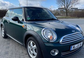 Mini Cooper 123.000 km 7.100 &euro; Lübeck 23560