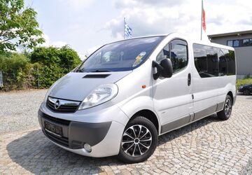 Opel Vivaro 277.000 km 5.480 &euro; Ahrensbök 23623