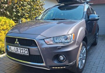Mitsubishi Outlander 158.125 km 8.900 &euro; LÜBECK 23568