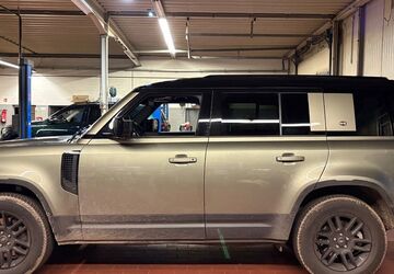 Land Rover Defender 129.870 km 55.888 &euro; Bad Oldesloe 23843