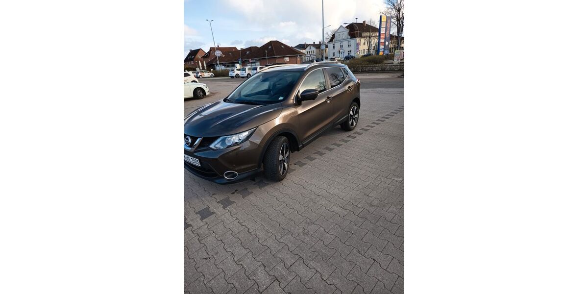 Nissan Qashqai 134.000 km 10.900 &euro; Stockelsdorf 23617