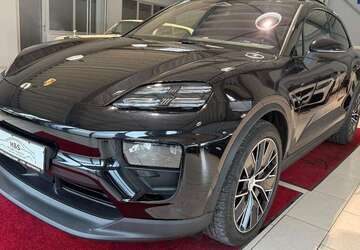 Porsche Macan 7.822 km 77.800 &euro; Bad Segeberg ( bei Hamburg) 23795