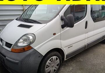 Renault Trafic 215.049 km 3.300 &euro; Lübeck 23556