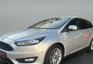 Ford Focus 113.000 km 9.490 &euro; Lübeck 23568