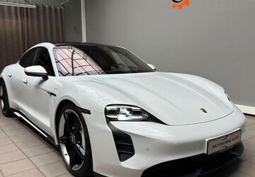 Porsche Taycan 25.000 km 76.999 &euro; Lübeck 23556