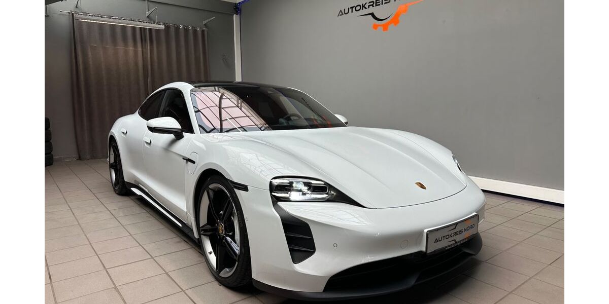 Porsche Taycan 25.000 km 77.999 &euro; Lübeck 23556