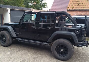 Jeep Wrangler 108.000 km 36.500 &euro; Klingberg 23684