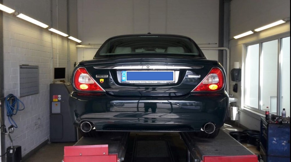 Jaguar XJ8 X350 195.000 km 7.500 &euro; Lübeck 23539