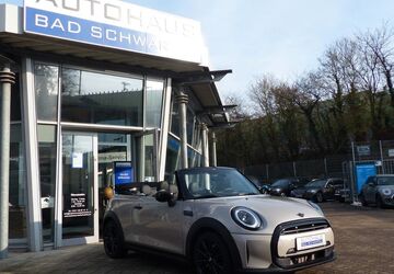 Mini Cooper Cabrio 18.200 km 27.950 &euro; Bad Schwartau 23611