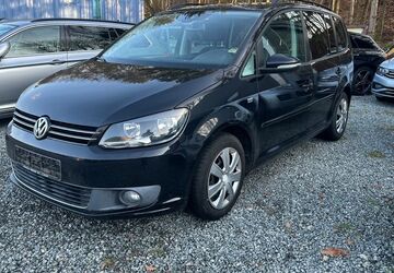 VW Touran 99.962 km 12.490 &euro; Lübeck 23556