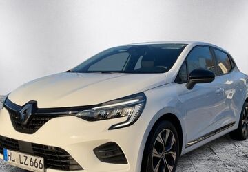 Renault Clio 12.000 km 18.980 &euro; Lübeck 23560