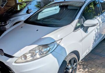 Ford Fiesta 203.000 km 1.600 &euro; Lübeck 23556