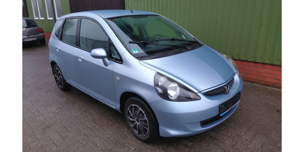 Honda Jazz 74.083 km 3.499 &euro; Elmenhorst 23869