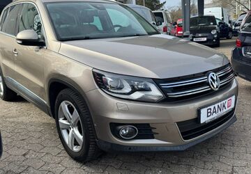 VW Tiguan 87.744 km 13.990 &euro; Lübeck 23556