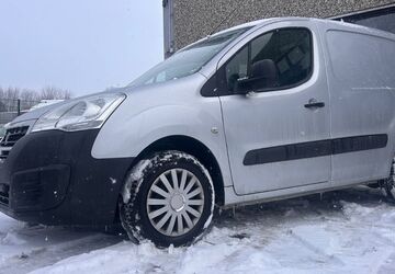 Peugeot Partner 138.500 km 5.900 &euro; Lübeck 23556