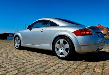 Audi TT 50.000 km 14.399 &euro; Lübeck 23558