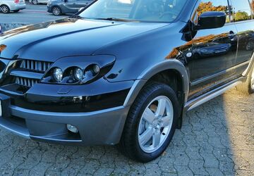 Mitsubishi Outlander 206.601 km 5.590 &euro; Lübeck 23556
