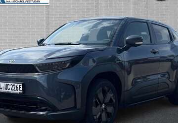 Toyota Urban Cruiser 2.004 km 43.358 &euro; Bad Segeberg 23795