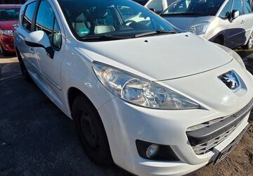Peugeot 207 299.569 km 1.999 &euro; Lübeck 23568
