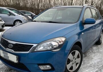 Kia ceed / Ceed 176.000 km 3.900 &euro; Stockelsdorf (Lübeck) 23617