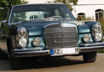 Mercedes-Benz 300 99.999 km 27.000 &euro; Mustin 23911