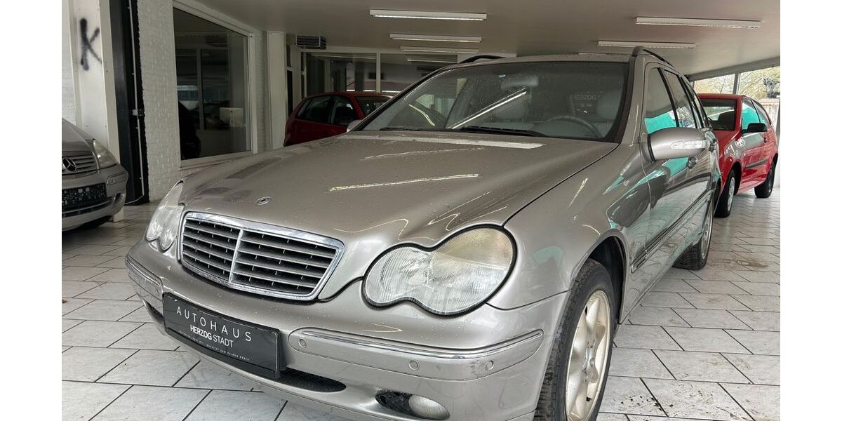 Mercedes-Benz C 270 406.838 km 3.999 &euro; Mölln 23879