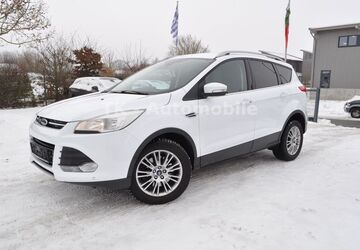 Ford Kuga 105.000 km 10.980 &euro; Ahrensbök 23623