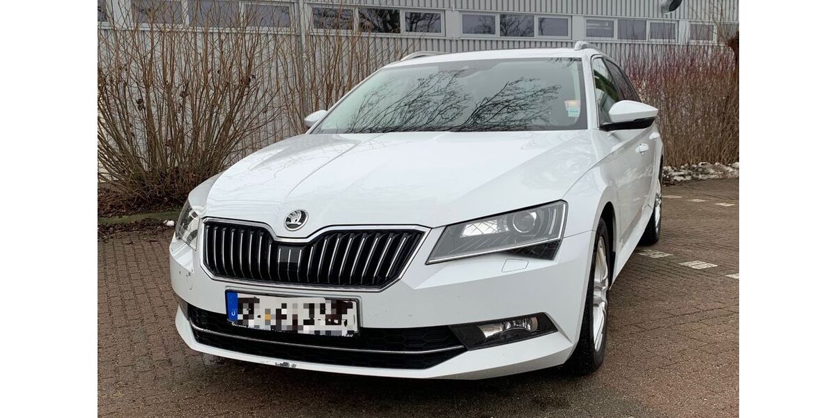 Skoda Superb 149.000 km 17.999 &euro; Süsel 23701