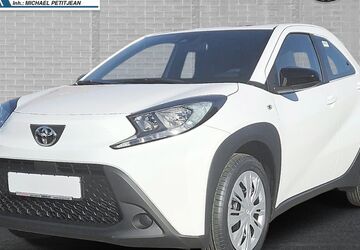 Toyota Aygo (X) 2.012 km 18.790 &euro; Lübeck 23566