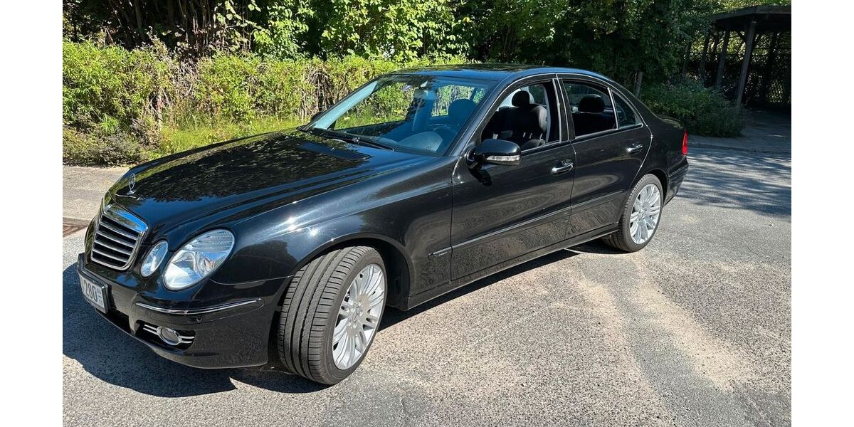 Mercedes-Benz E 420 139.677 km 17.500 &euro; Mönkhagen 23619