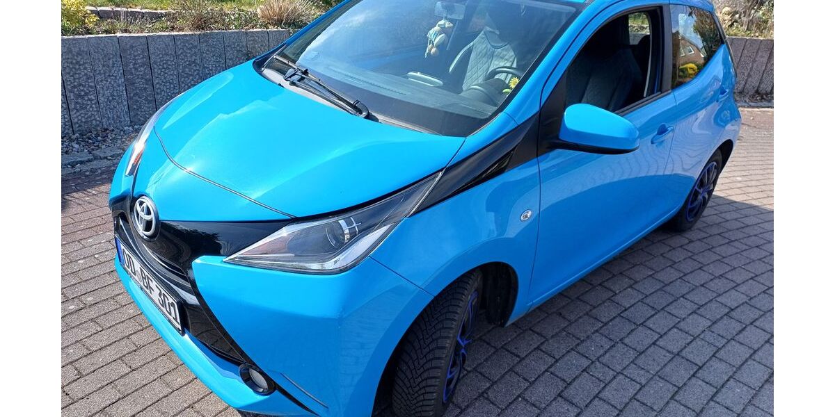 Toyota Aygo (X) 57.958 km 8.999 &euro; Elmenhorst 23869